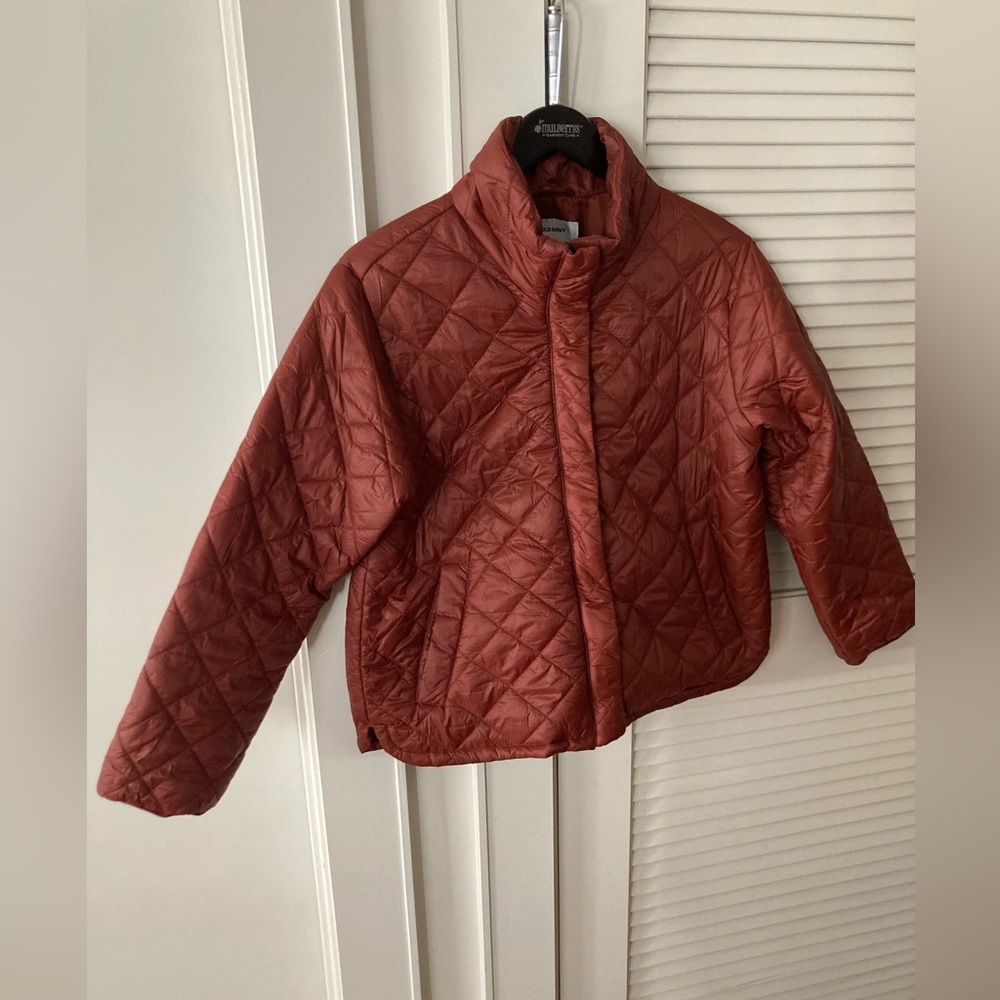 Old Navy Women’s Puffer Jacket
